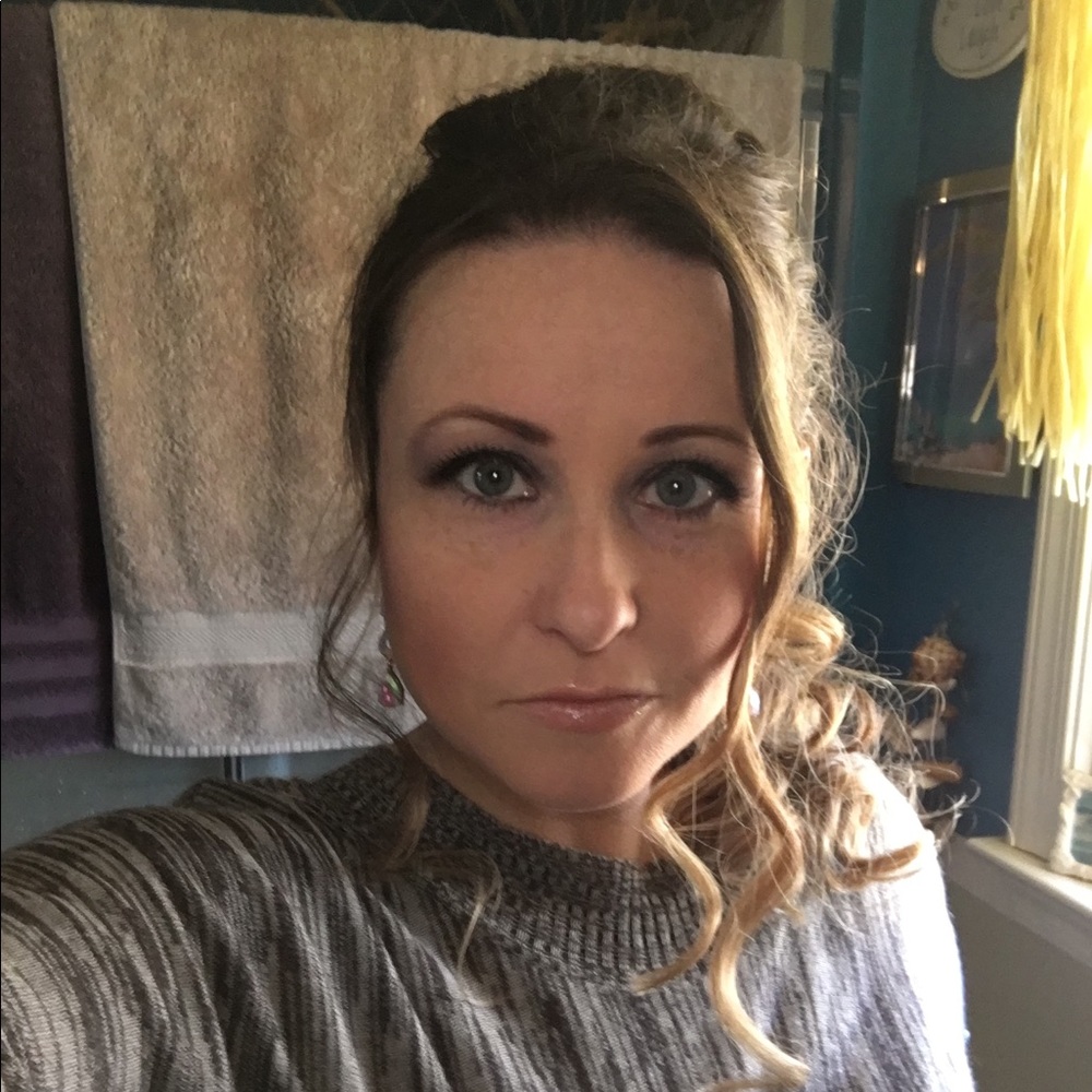 Meet your Posher, Lisa